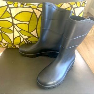 Rain Boots (no Brand) No tag not worn
